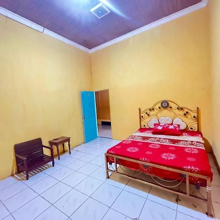 Hotel Malibu Baubau Экстерьер фото